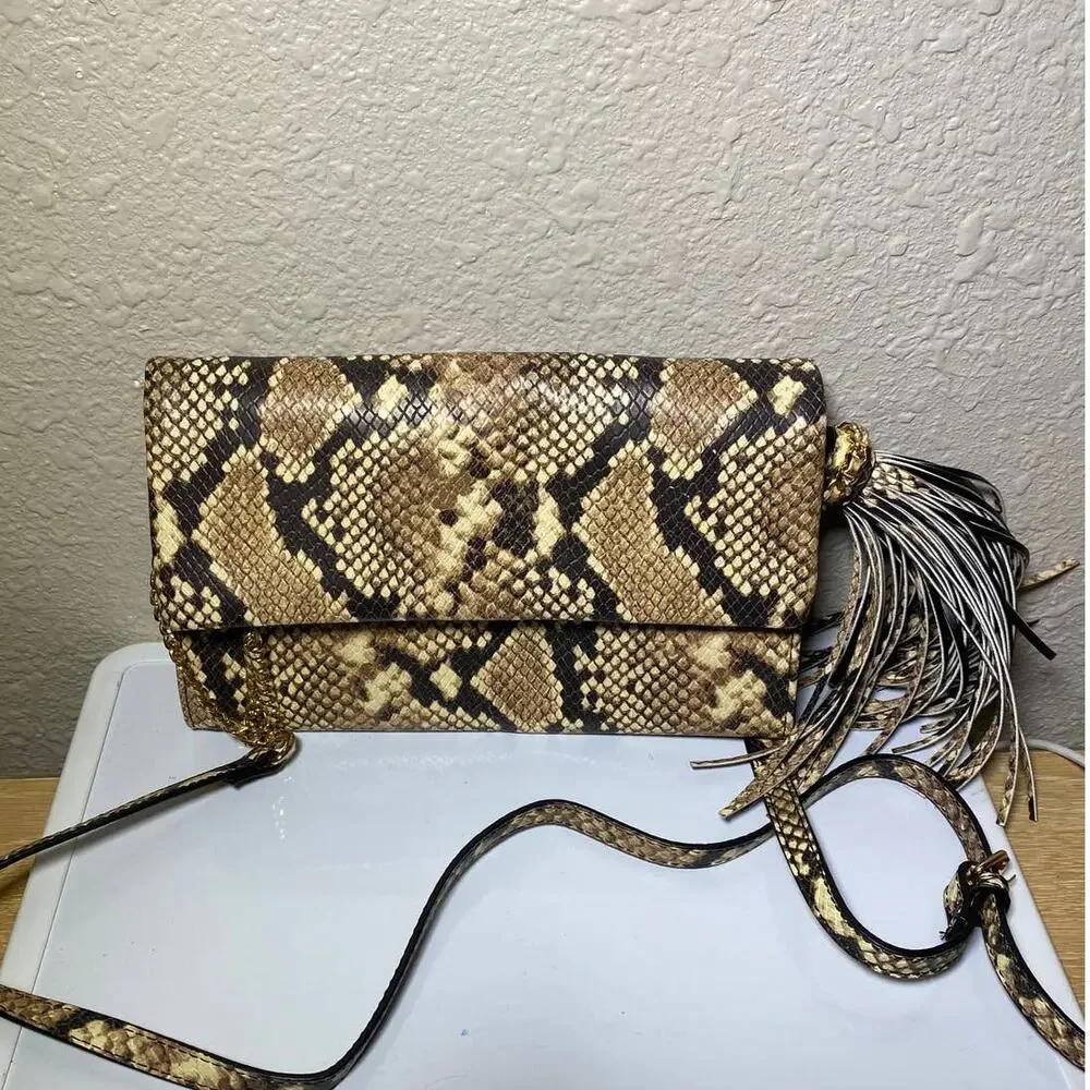 Also animal print bag clutch